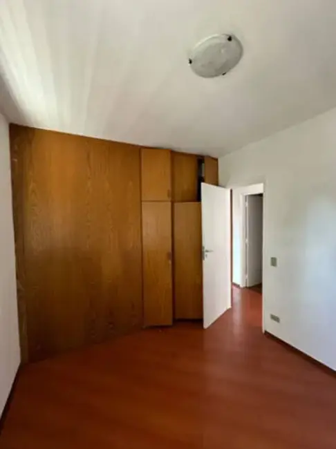 Apartamento com 3 quartos para alugar, 96m2 em Vila Nova Conceição, São Paulo - SP - imagem 9 Foto 9 de Apartamento com 3 quartos para alugar, 96m2 em Vila Nova Conceição, São Paulo - SP