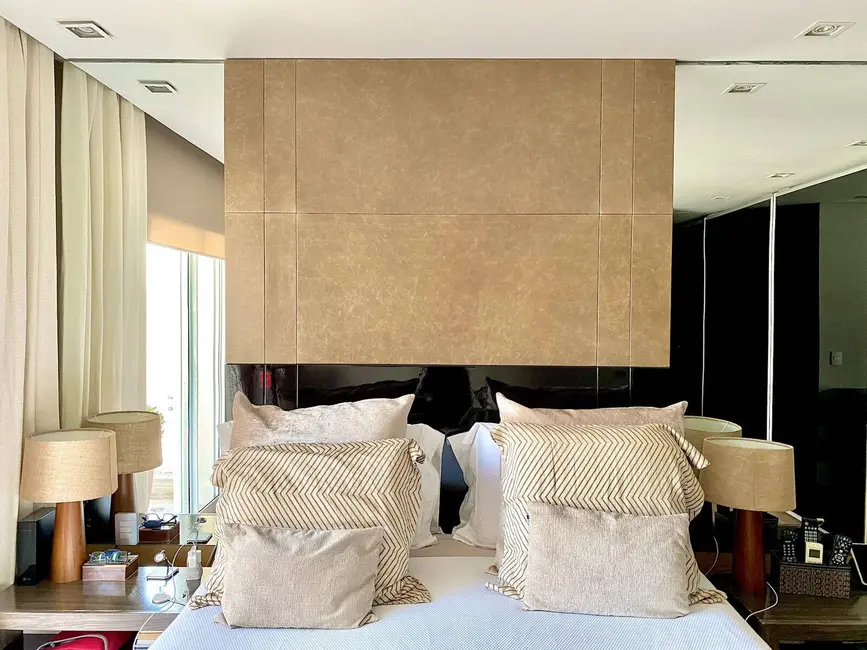 Foto 4 de Apartamento com 3 quartos à venda, 185m2 em Itaim Bibi, São Paulo - SP