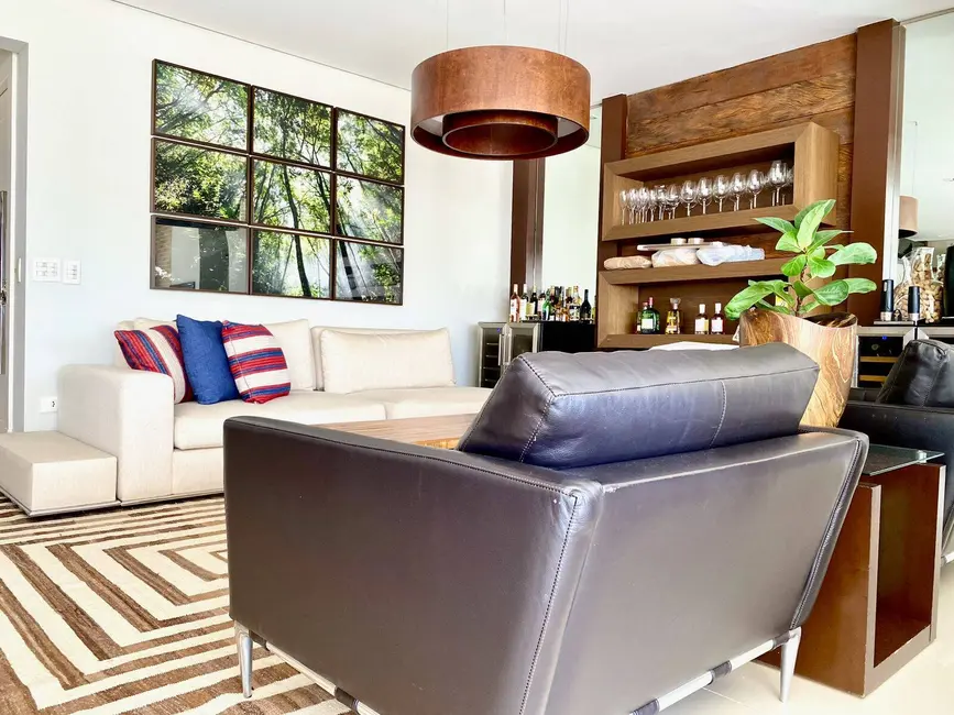 Foto 2 de Apartamento com 3 quartos à venda, 185m2 em Itaim Bibi, São Paulo - SP