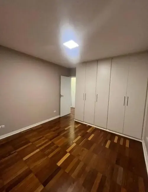 Apartamento com 2 quartos para alugar, 127m2 em Itaim Bibi, São Paulo - SP - imagem 4 Foto 4 de Apartamento com 2 quartos para alugar, 127m2 em Itaim Bibi, São Paulo - SP