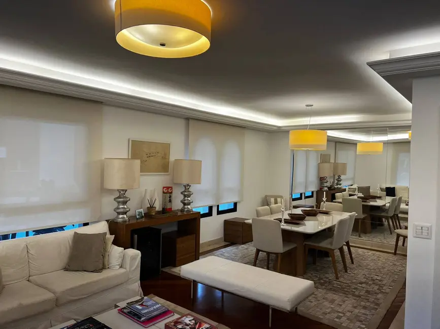 Apartamento com 3 quartos à venda e para alugar, 170m2 em Moema, São Paulo - SP - imagem 3 Foto 3 de Apartamento com 3 quartos à venda e para alugar, 170m2 em Moema, São Paulo - SP