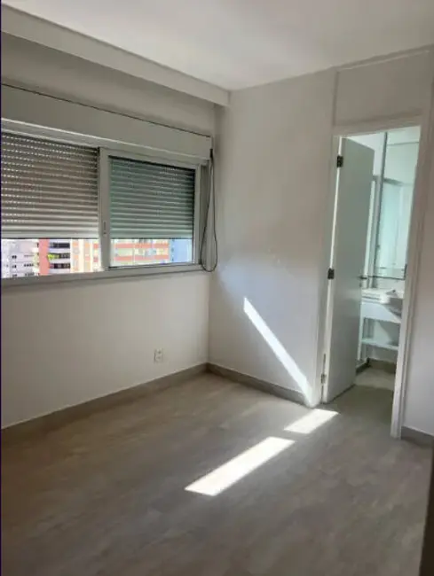 Apartamento com 2 quartos para alugar, 117m2 em Itaim Bibi, São Paulo - SP - imagem 3 Foto 3 de Apartamento com 2 quartos para alugar, 117m2 em Itaim Bibi, São Paulo - SP