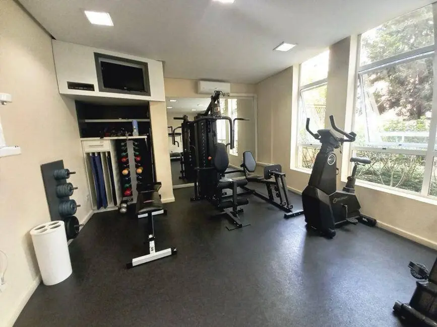 Apartamento com 3 quartos à venda, 105m2 em Moema, São Paulo - SP - imagem 3 Foto 3 de Apartamento com 3 quartos à venda, 105m2 em Moema, São Paulo - SP