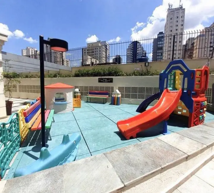 Apartamento com 3 quartos à venda, 105m2 em Moema, São Paulo - SP - imagem 8 Foto 8 de Apartamento com 3 quartos à venda, 105m2 em Moema, São Paulo - SP