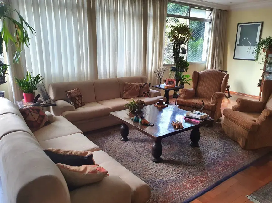 Apartamento com 3 quartos à venda, 189m2 em Itaim Bibi, São Paulo - SP - imagem 2 Foto 2 de Apartamento com 3 quartos à venda, 189m2 em Itaim Bibi, São Paulo - SP