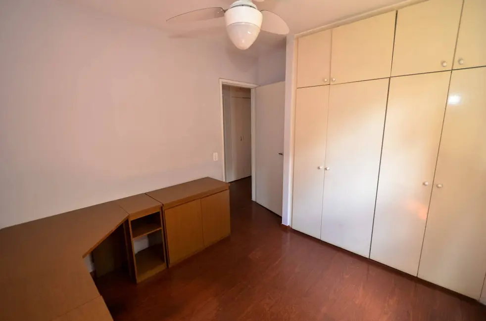 Apartamento com 3 quartos à venda, 95m2 em Vila Nova Conceição, São Paulo - SP - imagem 4 Foto 4 de Apartamento com 3 quartos à venda, 95m2 em Vila Nova Conceição, São Paulo - SP