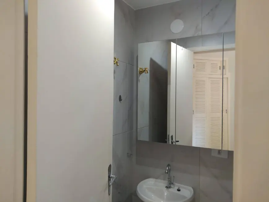 Foto 9 de Apartamento com 1 quarto para alugar, 33m2 em Moema, São Paulo - SP