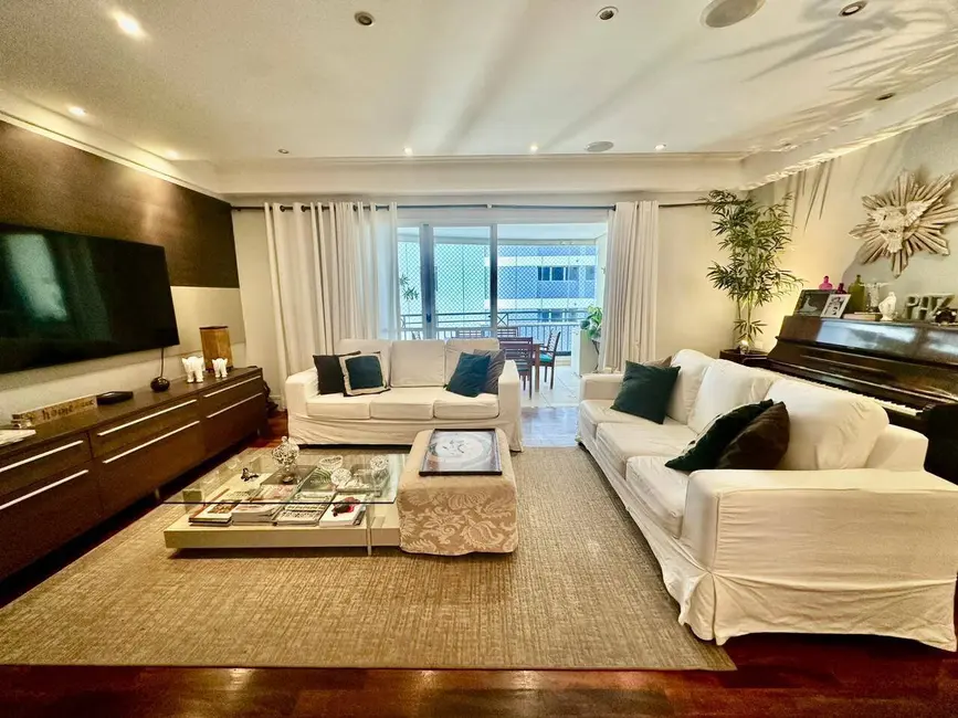 Foto 2 de Apartamento com 3 quartos para alugar, 155m2 em Moema, São Paulo - SP