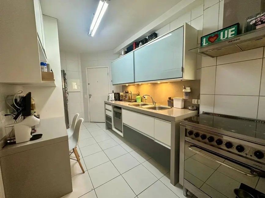 Foto 6 de Apartamento com 3 quartos para alugar, 155m2 em Moema, São Paulo - SP