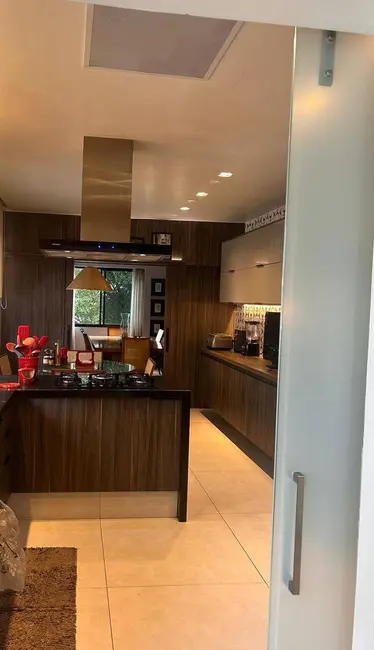 Foto 6 de Apartamento com 4 quartos à venda e para alugar, 220m2 em Campo Belo, São Paulo - SP