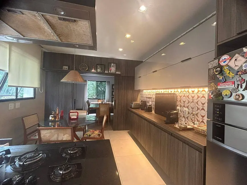 Foto 9 de Apartamento com 4 quartos à venda e para alugar, 220m2 em Campo Belo, São Paulo - SP