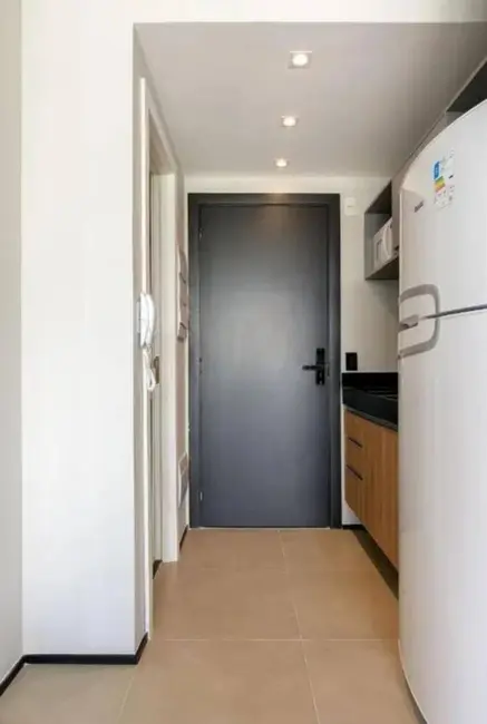 Foto 3 de Apartamento com 1 quarto para alugar, 26m2 em Moema, São Paulo - SP