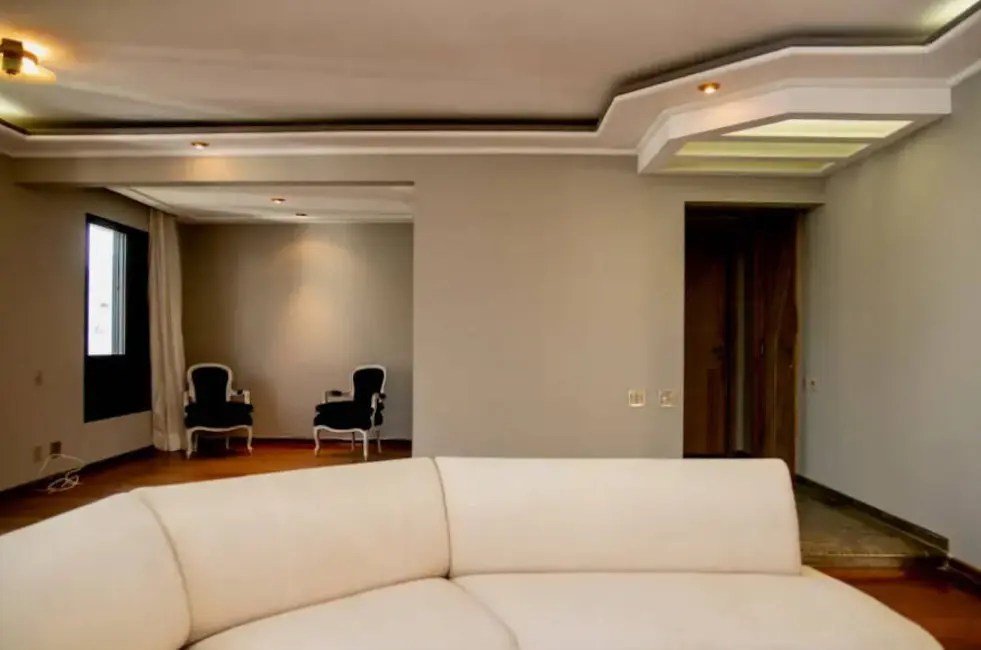 Foto 2 de Apartamento com 3 quartos para alugar, 195m2 em Moema, São Paulo - SP