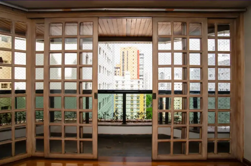Apartamento com 3 quartos para alugar, 195m2 em Moema, São Paulo - SP - imagem 4 Foto 4 de Apartamento com 3 quartos para alugar, 195m2 em Moema, São Paulo - SP