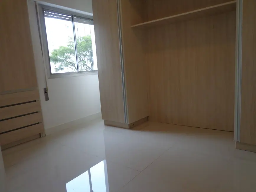 Foto 6 de Apartamento com 1 quarto para alugar, 42m2 em Moema, São Paulo - SP
