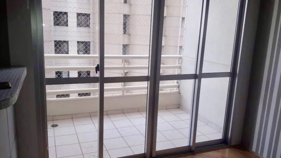 Foto 3 de Apartamento com 2 quartos para alugar, 70m2 em Moema, São Paulo - SP