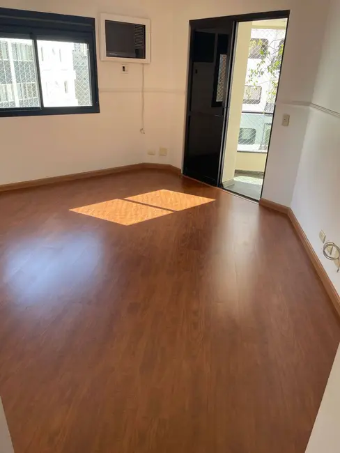 Foto 5 de Apartamento com 3 quartos à venda e para alugar, 221m2 em Moema, São Paulo - SP