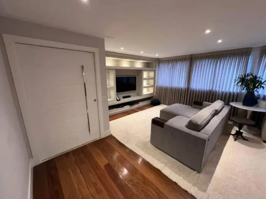 Foto 1 de Apartamento com 2 quartos para alugar, 175m2 em Itaim Bibi, São Paulo - SP