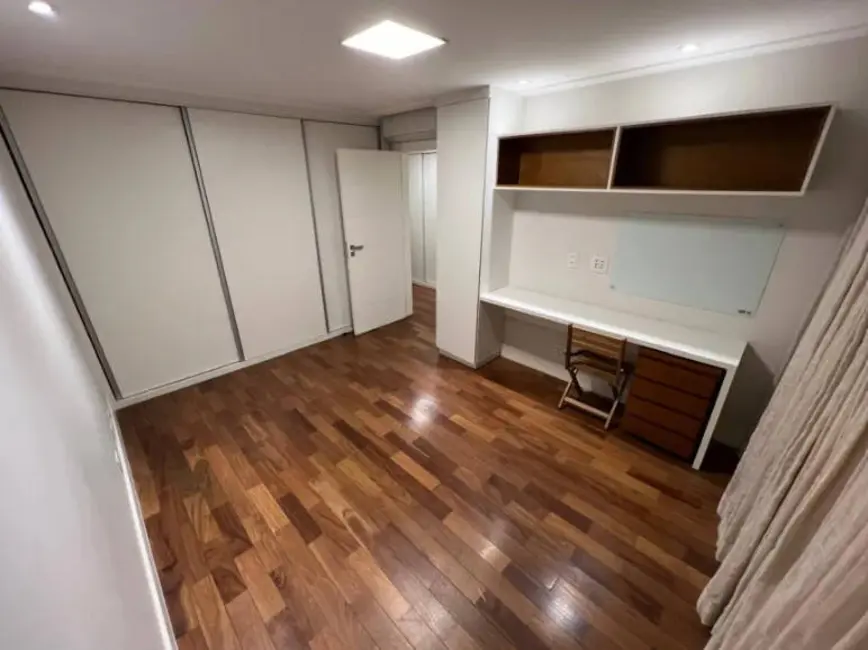 Apartamento com 2 quartos para alugar, 175m2 em Itaim Bibi, São Paulo - SP - imagem 9 Foto 9 de Apartamento com 2 quartos para alugar, 175m2 em Itaim Bibi, São Paulo - SP