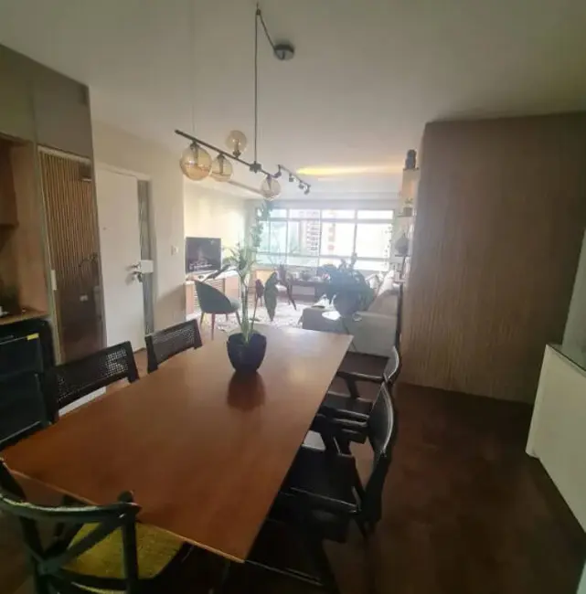 Apartamento com 3 quartos à venda, 125m2 em Moema, São Paulo - SP - imagem 3 Foto 3 de Apartamento com 3 quartos à venda, 125m2 em Moema, São Paulo - SP