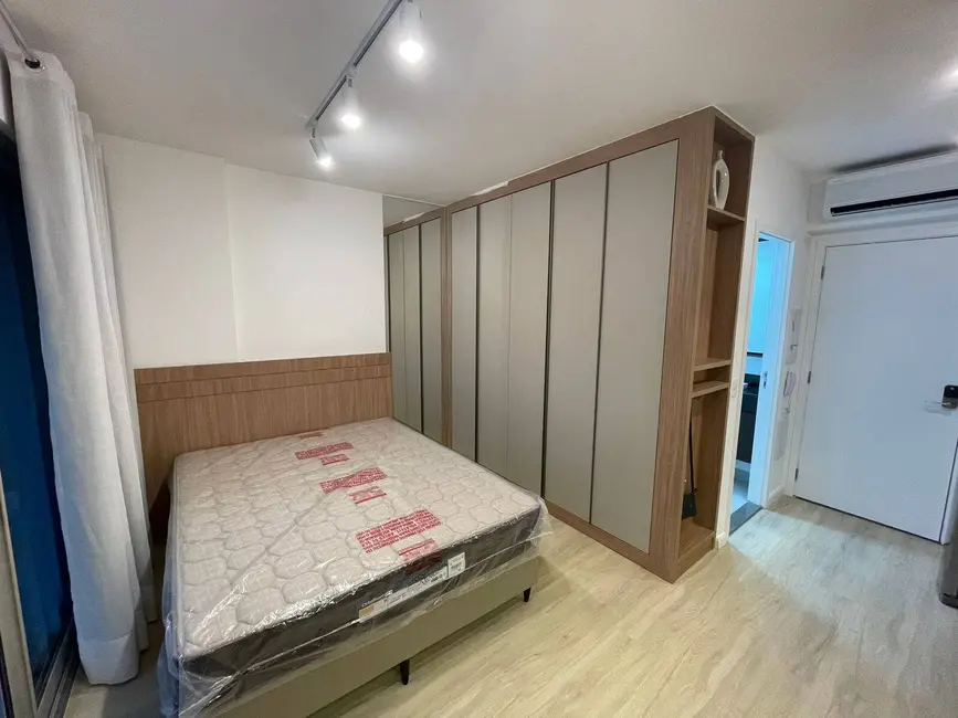 Foto 2 de Apartamento com 1 quarto para alugar, 25m2 em Pinheiros, São Paulo - SP