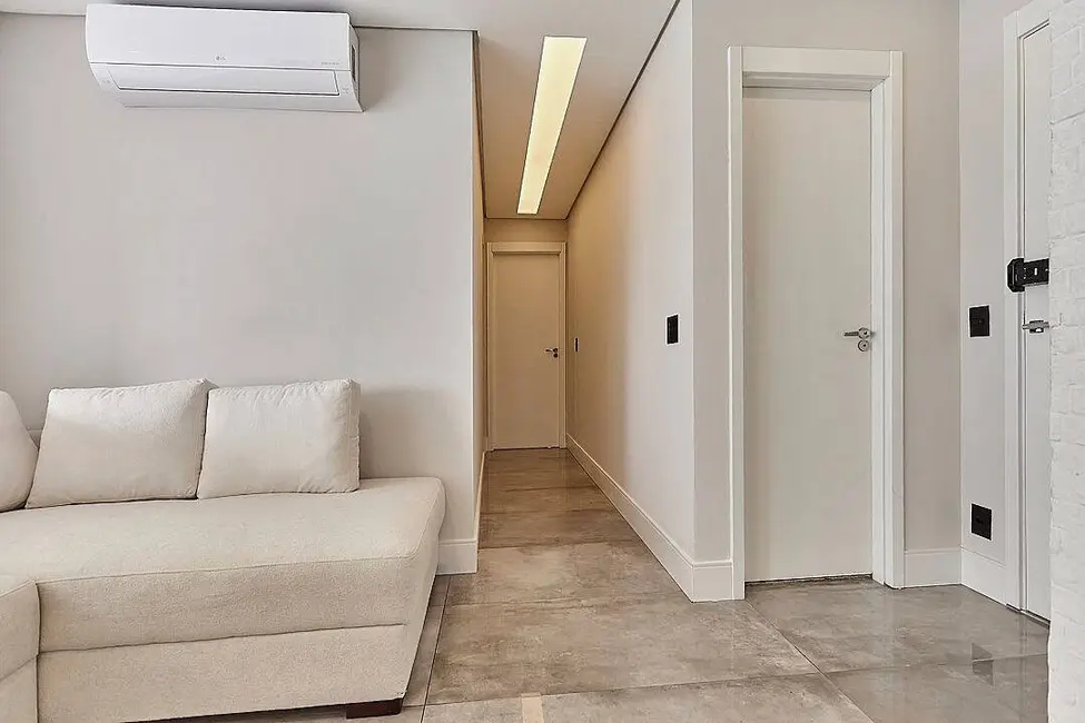 Foto 3 de Apartamento com 2 quartos para alugar, 81m2 em Vila Olímpia, São Paulo - SP