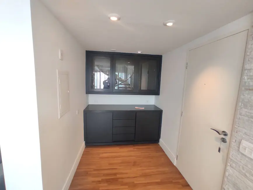 Apartamento com 1 quarto para alugar, 104m2 em Vila Nova Conceição, São Paulo - SP - imagem 9 Foto 9 de Apartamento com 1 quarto para alugar, 104m2 em Vila Nova Conceição, São Paulo - SP