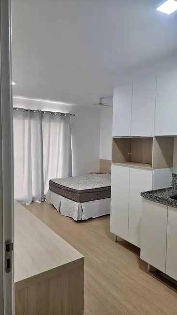 Foto 2 de Apartamento com 1 quarto para alugar, 31m2 em Santo Amaro, São Paulo - SP