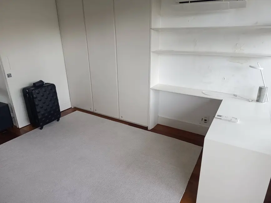 Foto 9 de Apartamento com 2 quartos para alugar, 132m2 em Vila Madalena, São Paulo - SP