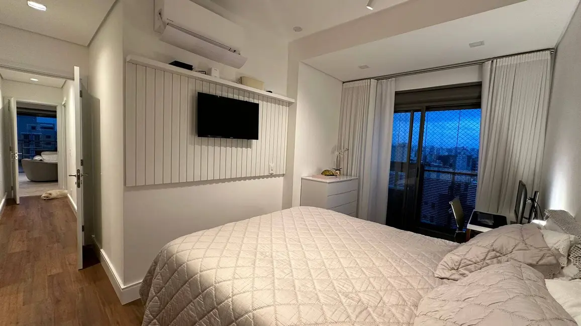 Apartamento com 3 quartos à venda, 117m2 em Moema, São Paulo - SP - imagem 9 Foto 9 de Apartamento com 3 quartos à venda, 117m2 em Moema, São Paulo - SP