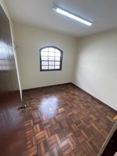 Foto 3 de Casa com 3 quartos para alugar, 214m2 em Vila Cordeiro, São Paulo - SP