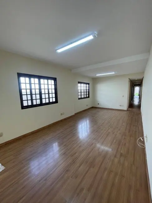 Foto 1 de Casa com 3 quartos para alugar, 214m2 em Vila Cordeiro, São Paulo - SP