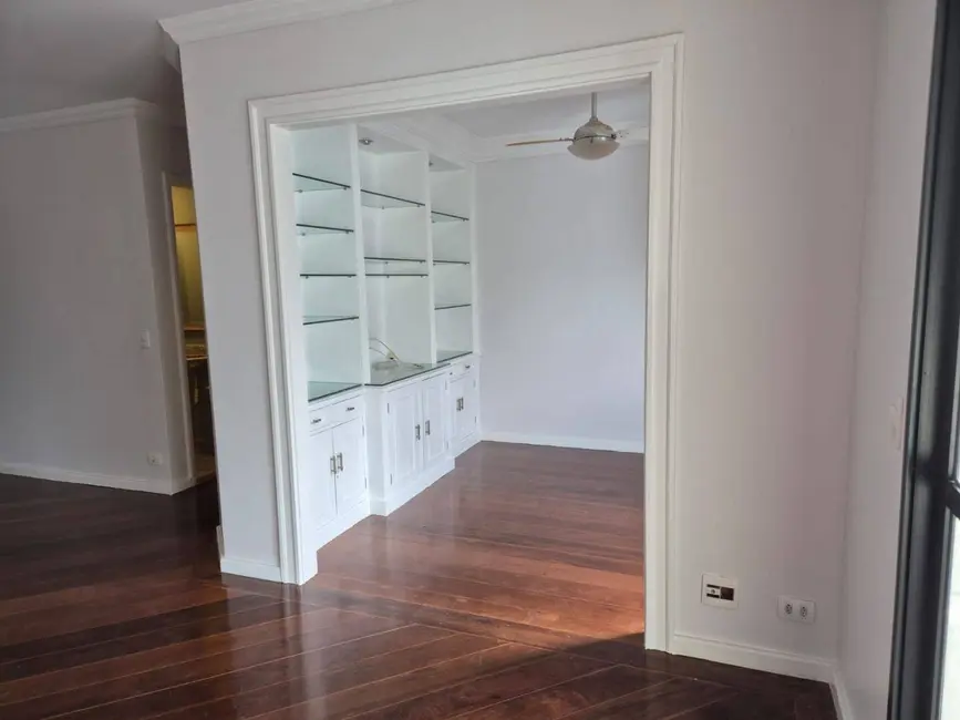 Apartamento com 3 quartos para alugar, 90m2 em Itaim Bibi, São Paulo - SP - imagem 6 Foto 6 de Apartamento com 3 quartos para alugar, 90m2 em Itaim Bibi, São Paulo - SP