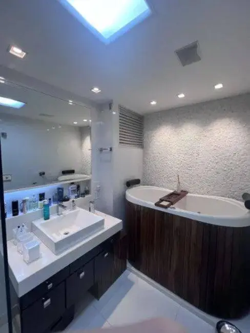 Foto 6 de Apartamento com 3 quartos para alugar, 120m2 em Itaim Bibi, São Paulo - SP