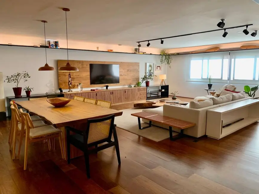 Foto 1 de Apartamento com 3 quartos para alugar, 240m2 em Itaim Bibi, São Paulo - SP