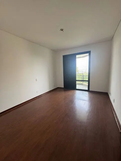Foto 4 de Apartamento com 5 quartos para alugar, 330m2 em Santo Amaro, São Paulo - SP