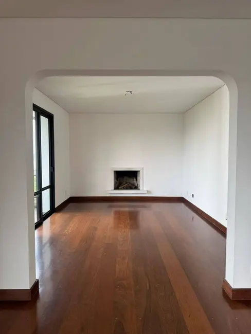 Foto 1 de Apartamento com 5 quartos para alugar, 330m2 em Santo Amaro, São Paulo - SP