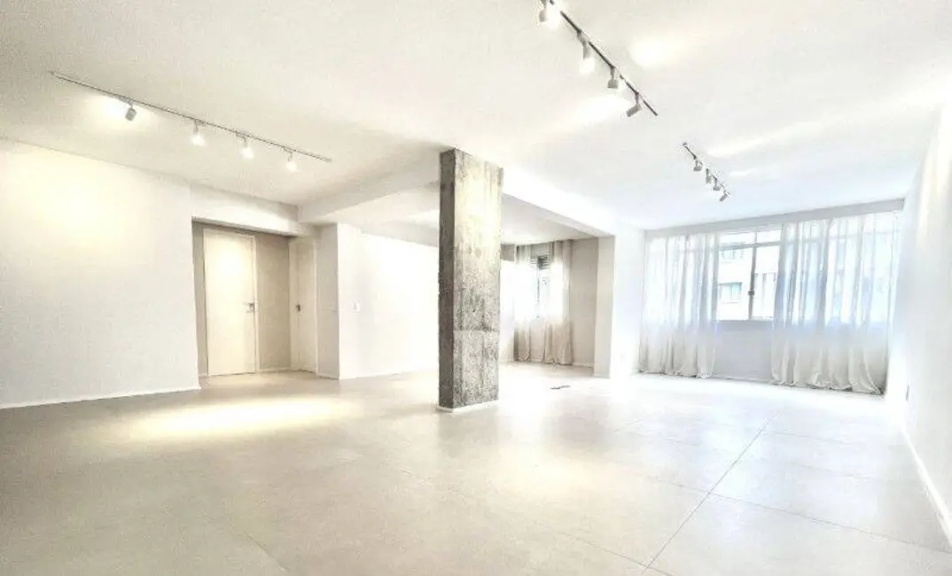 Apartamento com 3 quartos à venda, 120m2 em Itaim Bibi, São Paulo - SP - imagem 1 Foto 1 de Apartamento com 3 quartos à venda, 120m2 em Itaim Bibi, São Paulo - SP