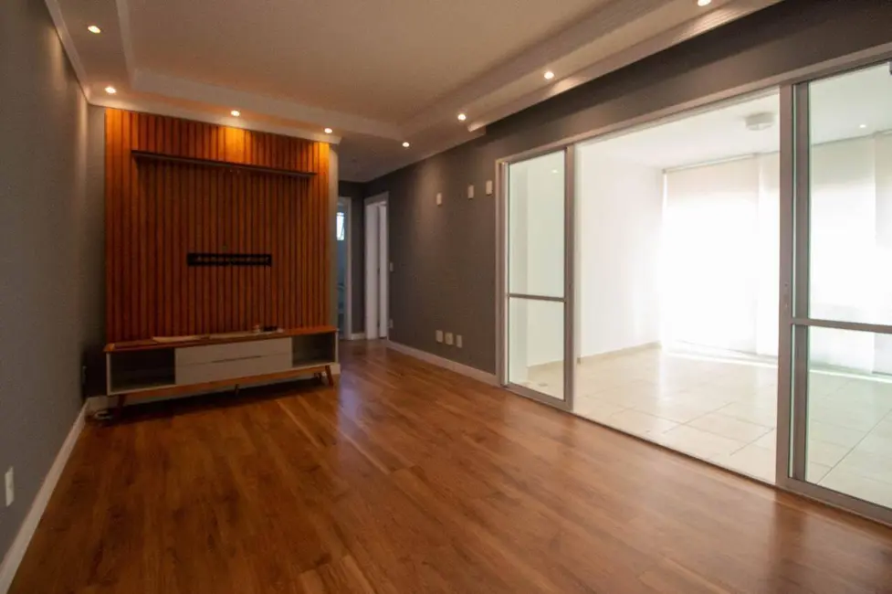 Foto 3 de Apartamento com 2 quartos à venda e para alugar, 74m2 em Jardim Aeroporto, São Paulo - SP