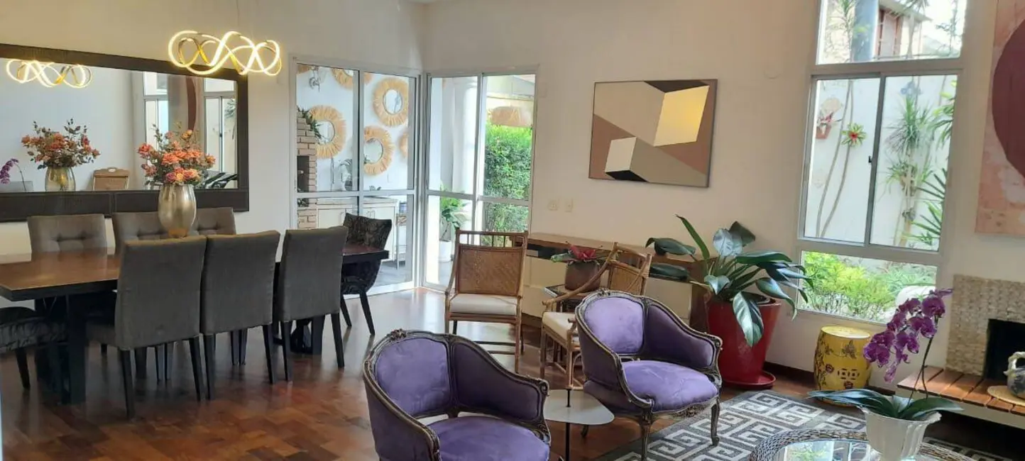 Foto 1 de Casa com 5 quartos para alugar, 370m2 em Santo Amaro, São Paulo - SP