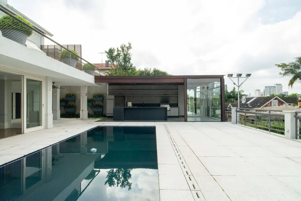 Foto 9 de Casa com 5 quartos à venda, 846m2 em Jardim Everest, São Paulo - SP