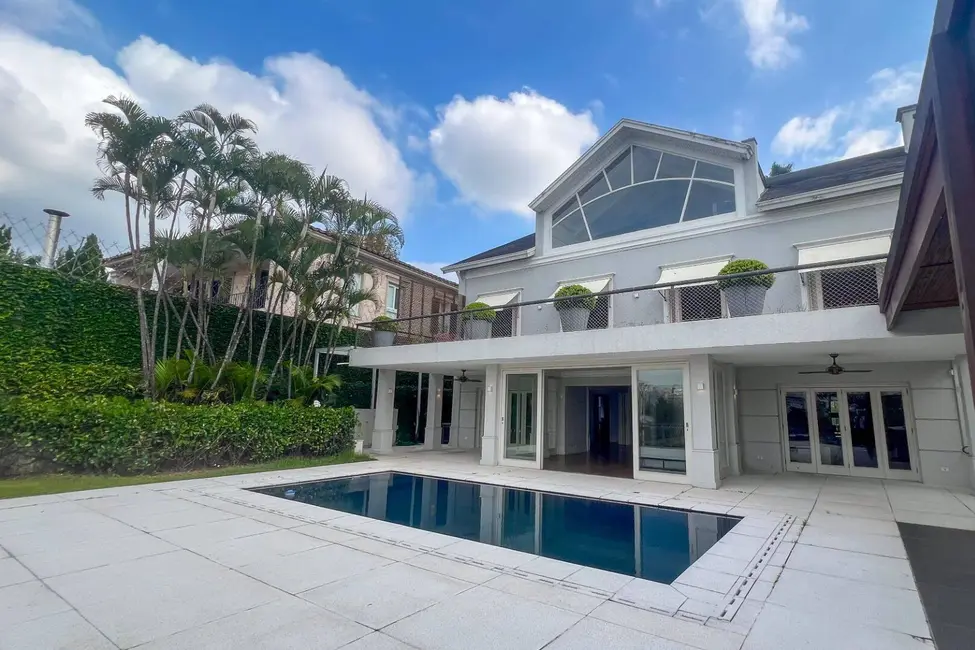 Foto 2 de Casa com 5 quartos à venda, 846m2 em Jardim Everest, São Paulo - SP