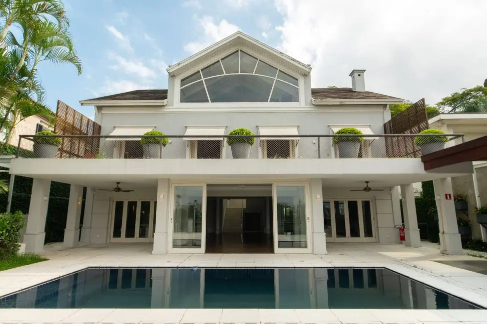 Foto 4 de Casa com 5 quartos à venda, 846m2 em Jardim Everest, São Paulo - SP