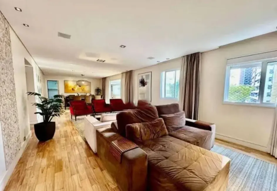Apartamento com 4 quartos à venda, 206m2 em Campo Belo, São Paulo - SP - imagem 9 Foto 9 de Apartamento com 4 quartos à venda, 206m2 em Campo Belo, São Paulo - SP