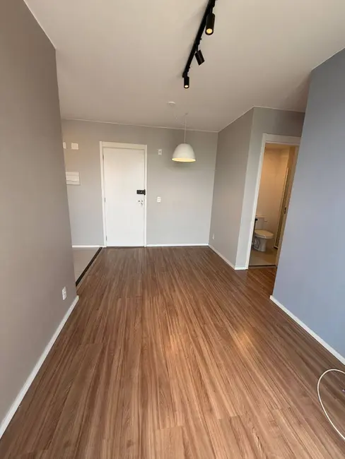 Apartamento com 3 quartos para alugar, 41m2 em Santo Amaro, São Paulo - SP - imagem 3 Foto 3 de Apartamento com 3 quartos para alugar, 41m2 em Santo Amaro, São Paulo - SP