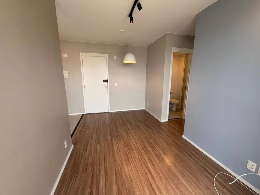 Apartamento com 3 quartos para alugar, 41m2 em Santo Amaro, São Paulo - SP - imagem 2 Foto 2 de Apartamento com 3 quartos para alugar, 41m2 em Santo Amaro, São Paulo - SP