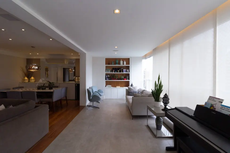 Apartamento com 3 quartos à venda, 181m2 em Moema, São Paulo - SP - imagem 6 Foto 6 de Apartamento com 3 quartos à venda, 181m2 em Moema, São Paulo - SP