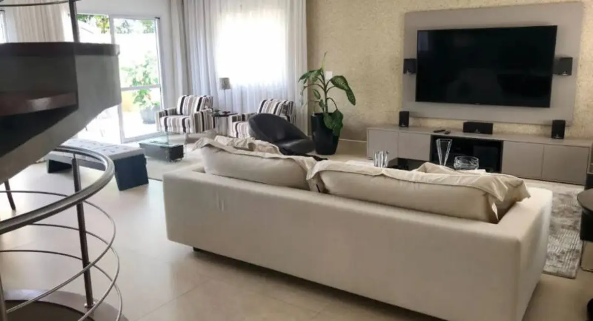 Casa com 6 quartos à venda, 436m2 em Campo Belo, São Paulo - SP - imagem 4 Foto 4 de Casa com 6 quartos à venda, 436m2 em Campo Belo, São Paulo - SP