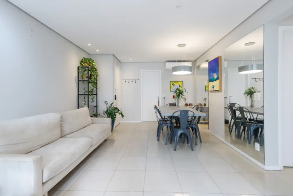 Apartamento com 3 quartos à venda, 104m2 em Moema, São Paulo - SP - imagem 2 Foto 2 de Apartamento com 3 quartos à venda, 104m2 em Moema, São Paulo - SP