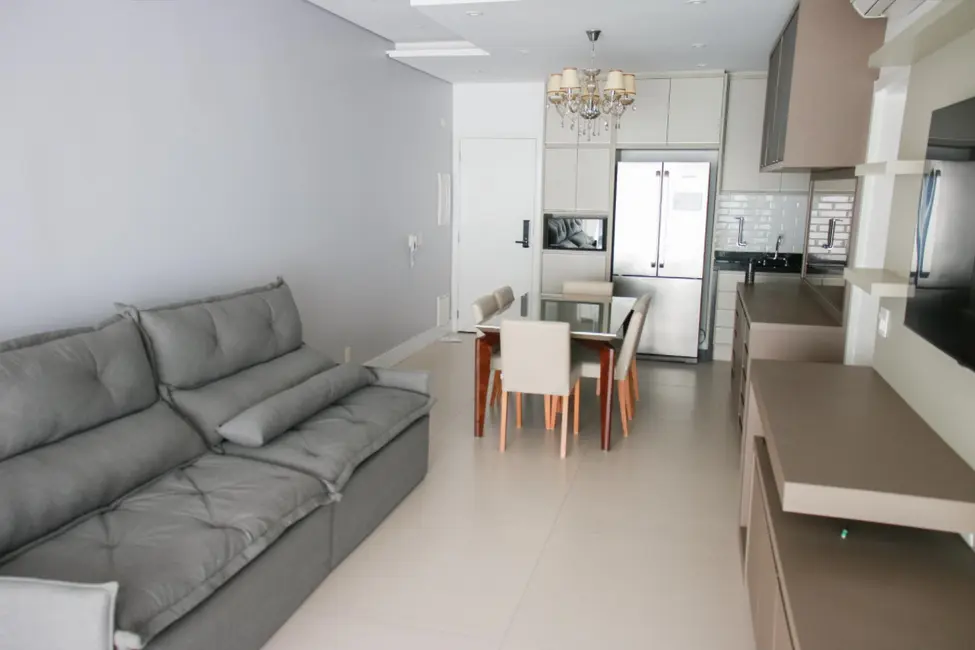 Foto 2 de Apartamento com 2 quartos para alugar, 85m2 em Moema, São Paulo - SP